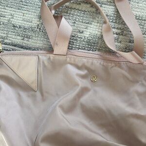 Lulu tote